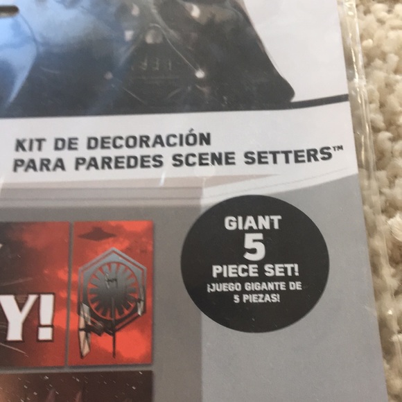 Star Wars table decorating kit and wall decorating kit bundle.  New - Picture 3 of 11